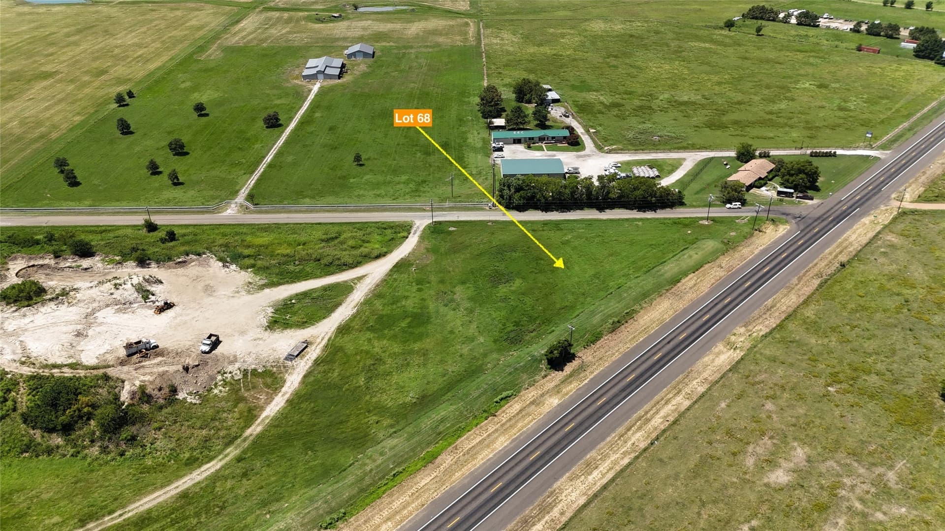 1.37 acres in Navarro County - photo 7
