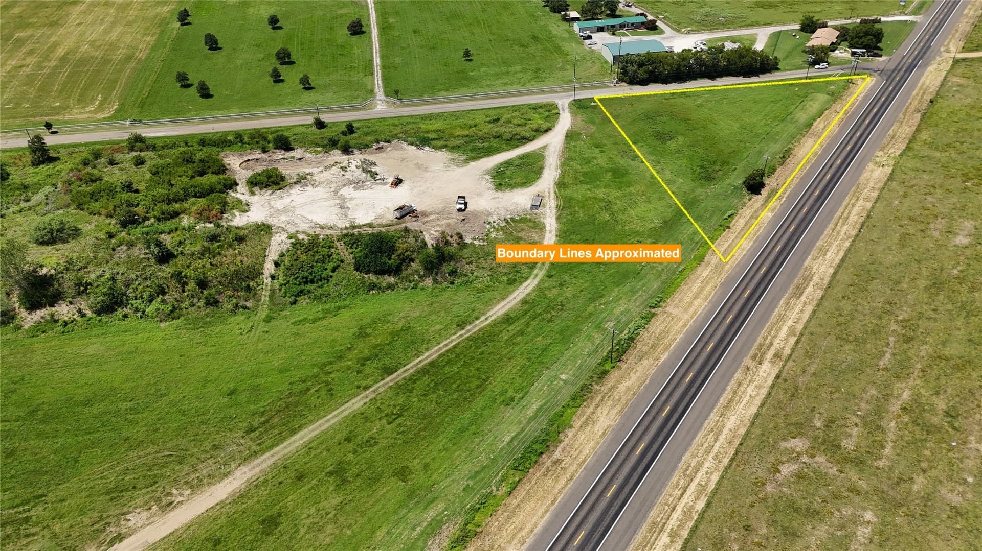 1.37 acres in Navarro County - photo 6