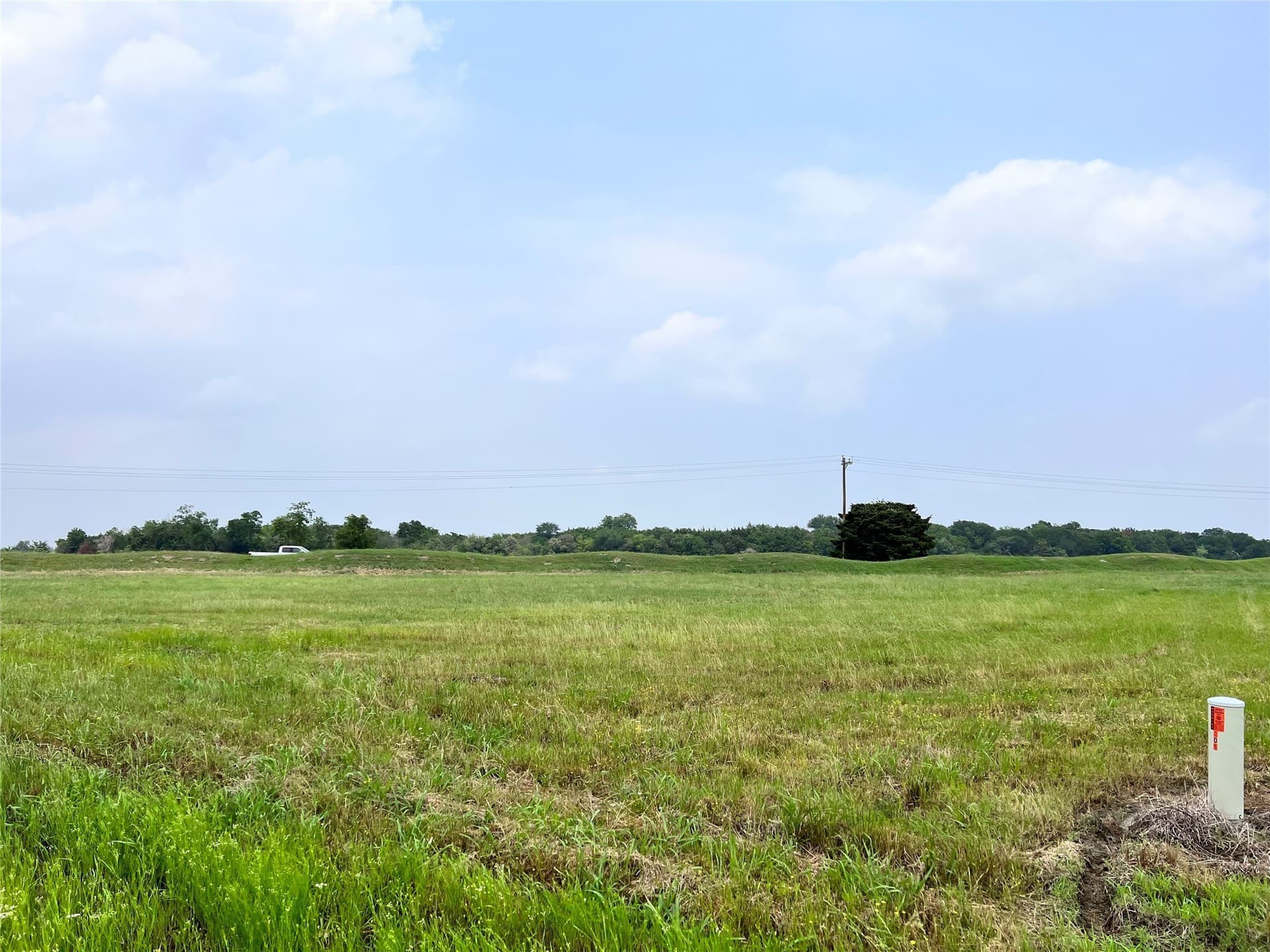 1.37 acres in Navarro County - photo 11
