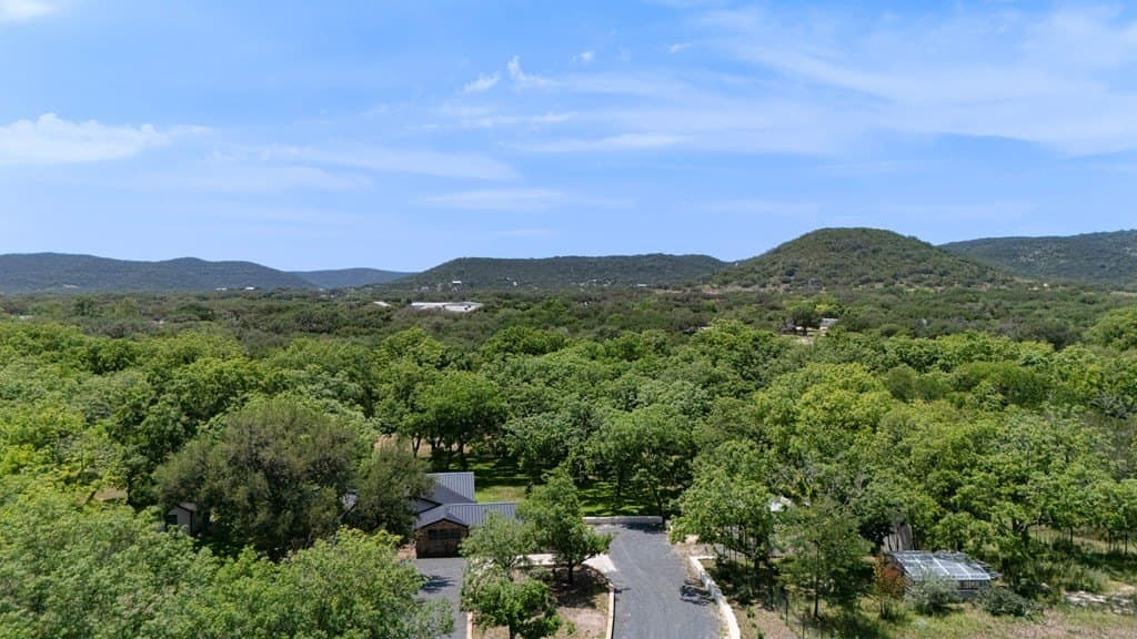 13.85 acres in Real County gallery image 4