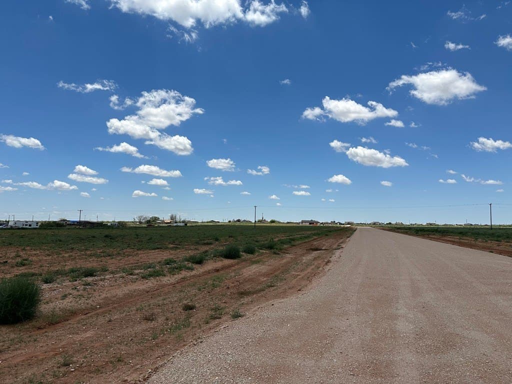 1.8 acres in Andrews County gallery image 3
