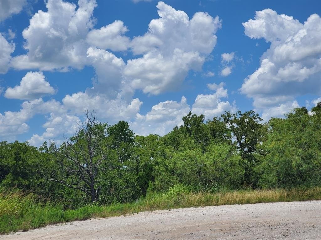 2.01 acres in Montague County