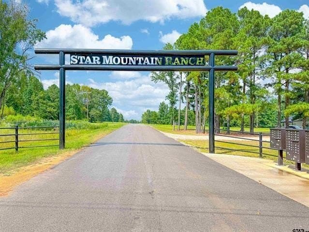 5 acres in Smith County