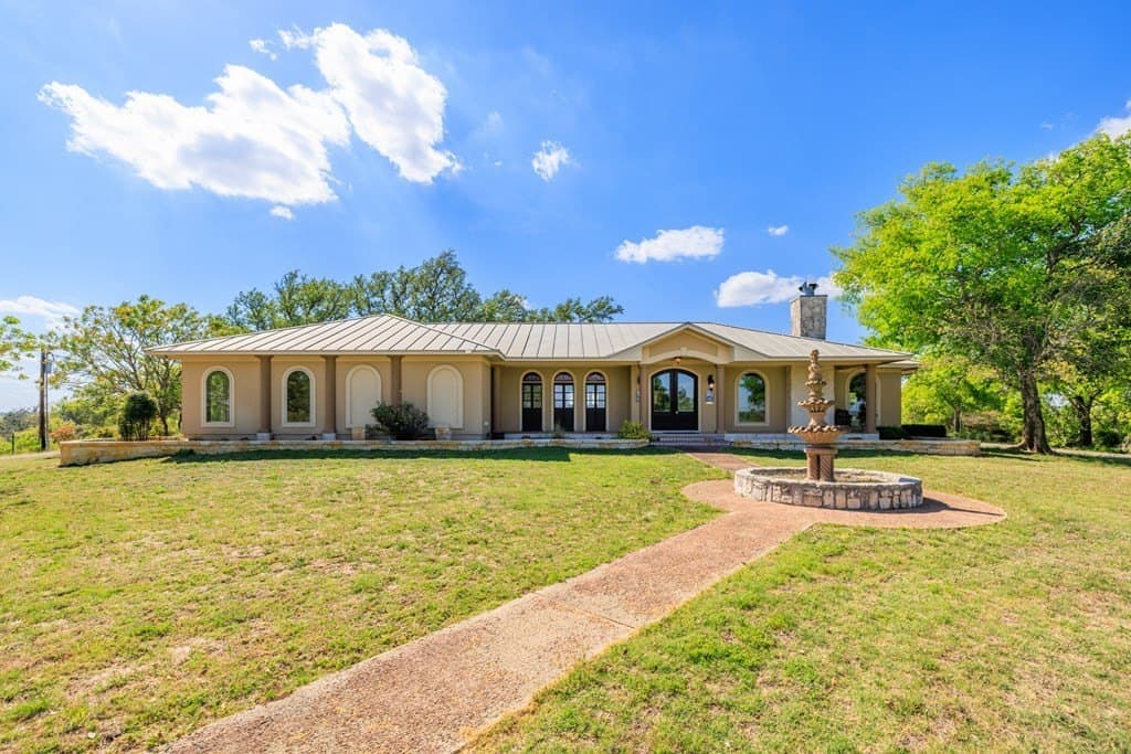 41 acres in Gillespie County gallery image 3