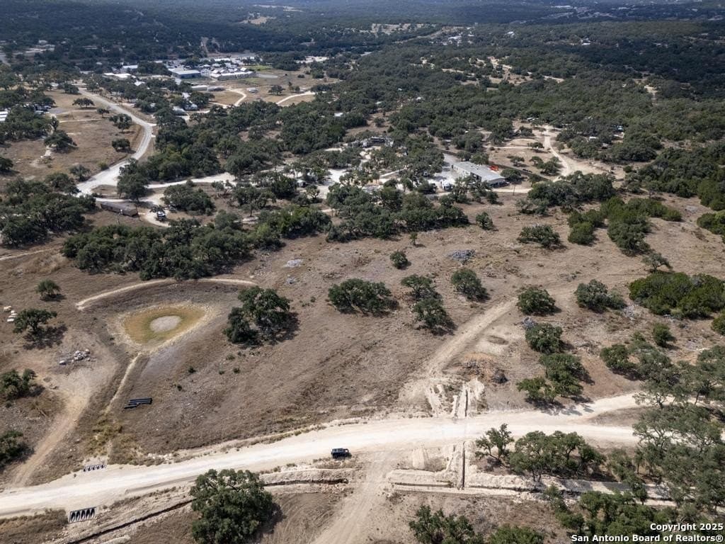 5 acres in Comal County gallery image 4