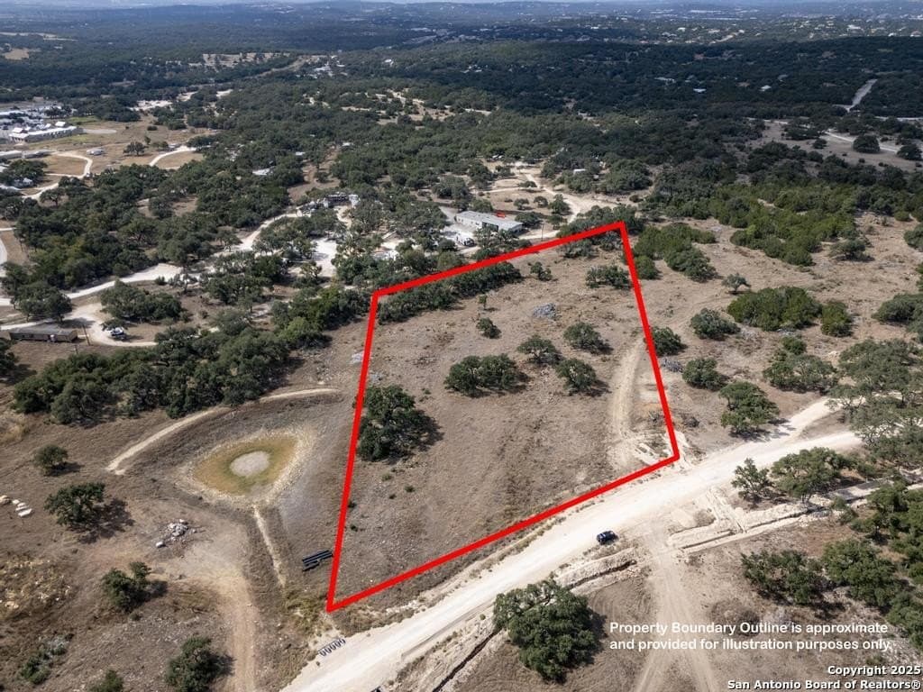 5 acres in Comal County