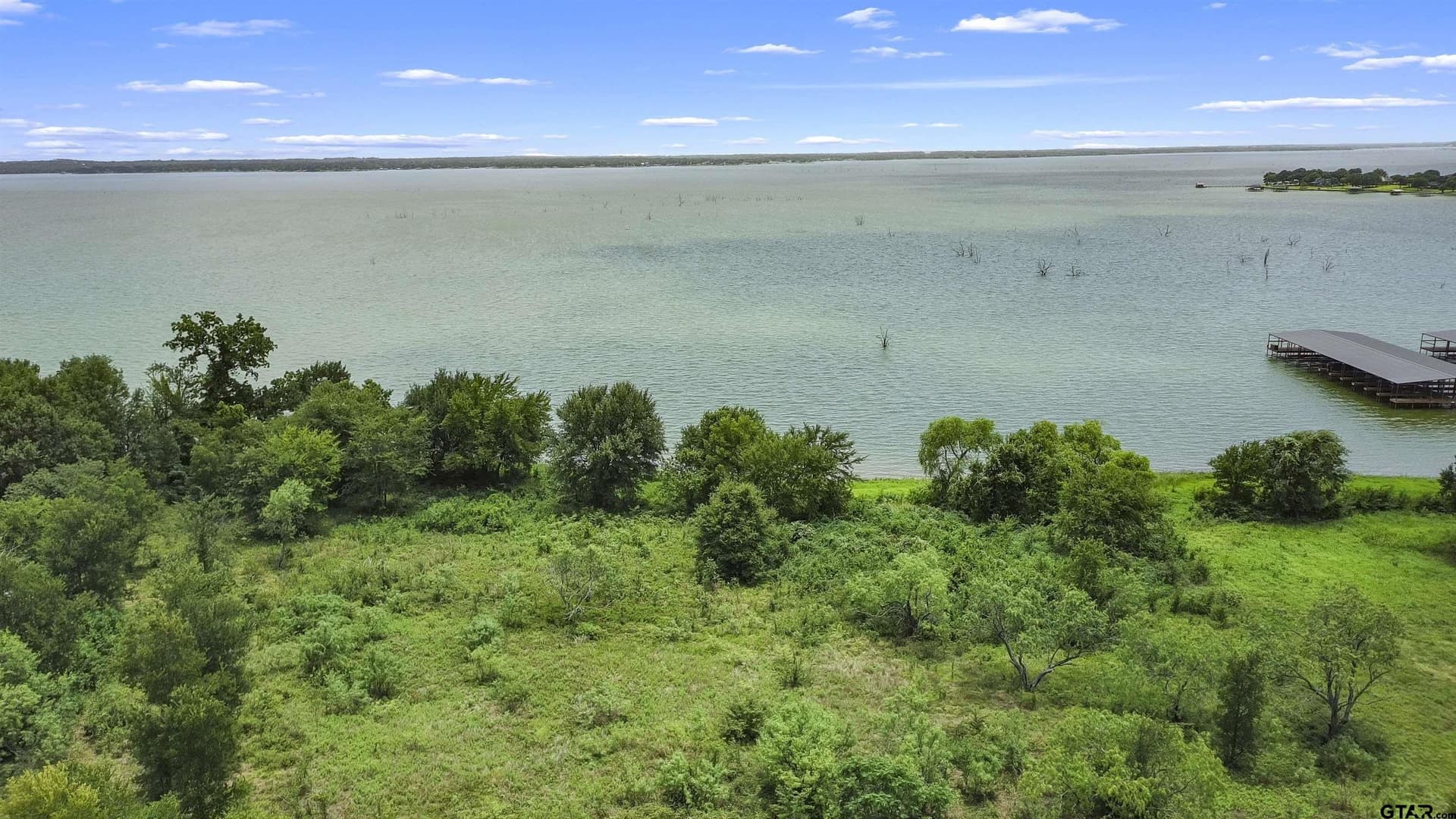 2.25 acres in Navarro County