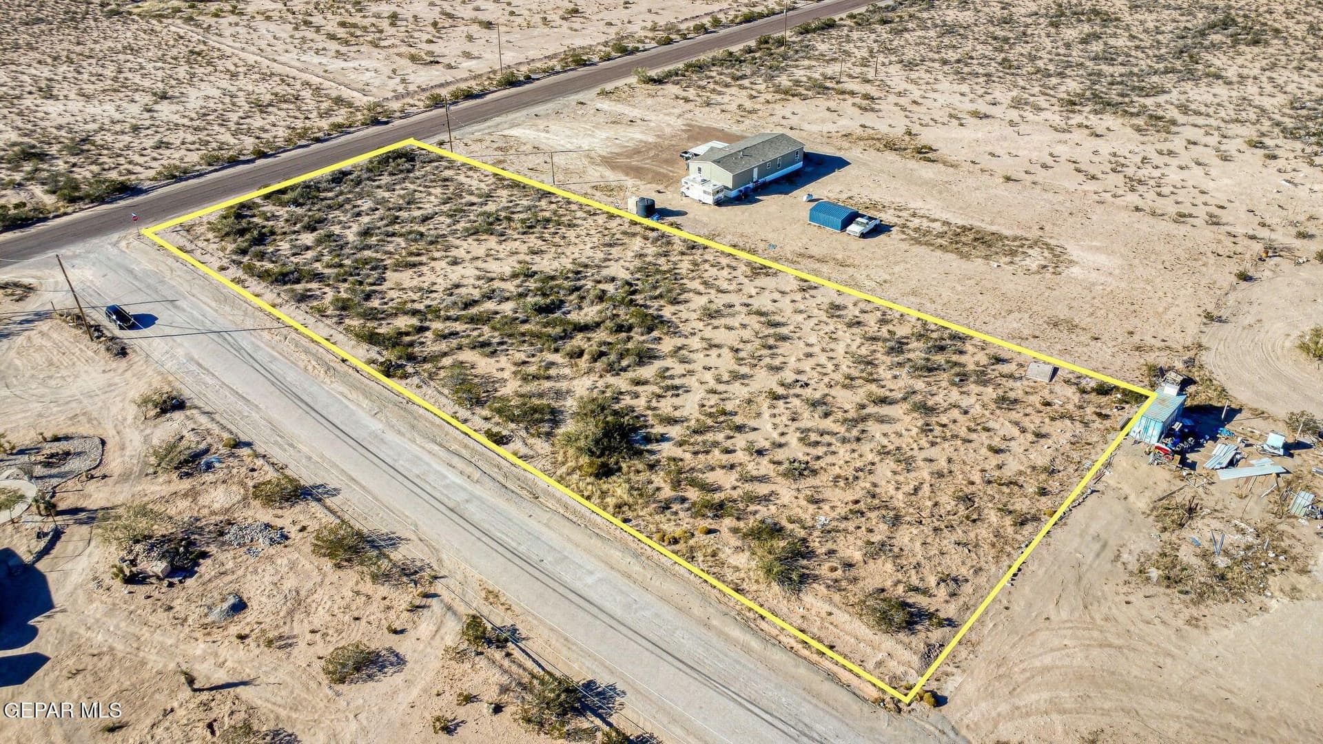 1.2 acres in El Paso County gallery image 4