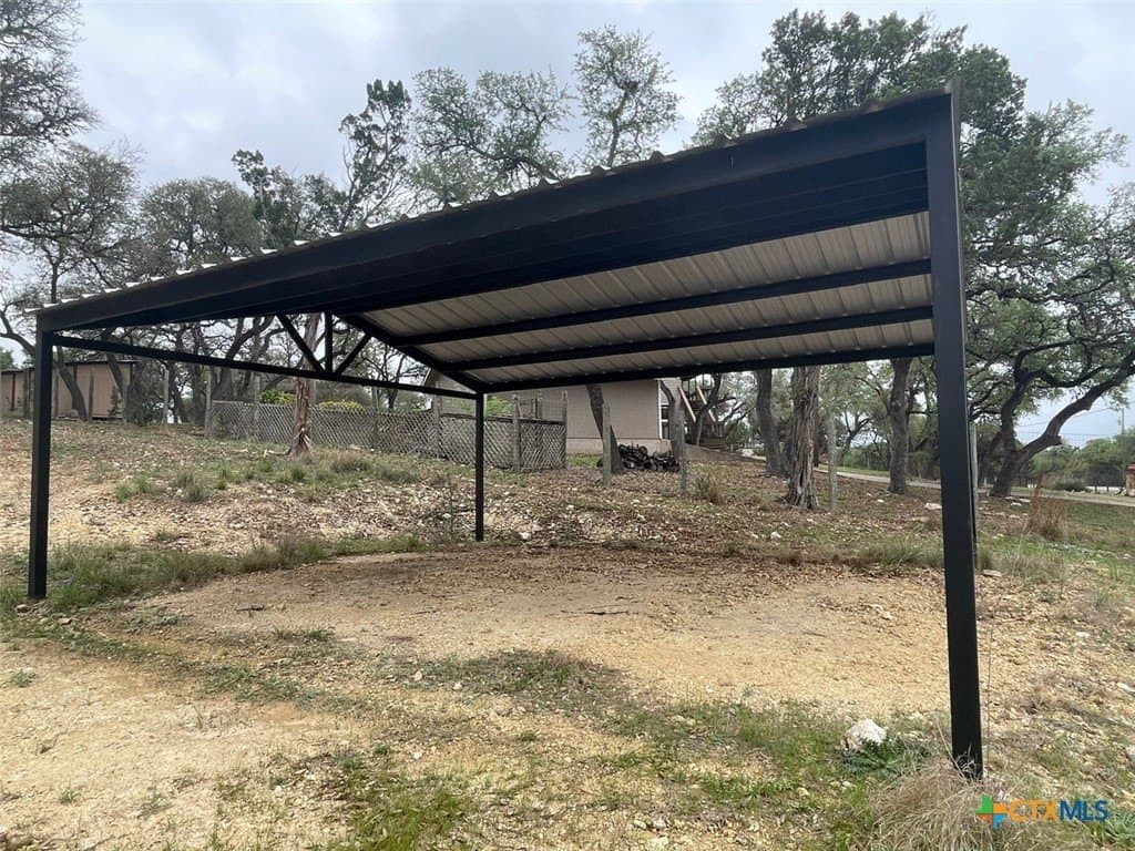 0.86 acres in Comal County - photo 19