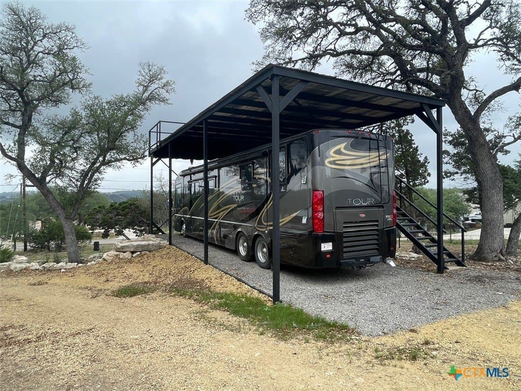 0.86 acres in Comal County - photo 16