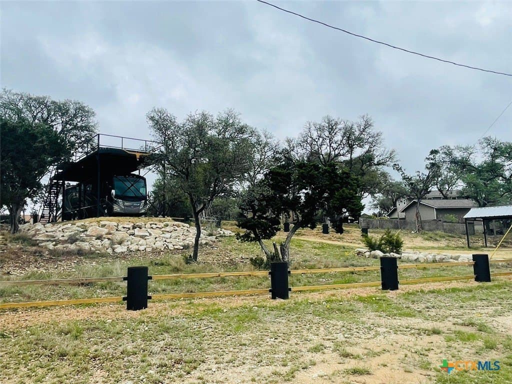 0.86 acres in Comal County - photo 30