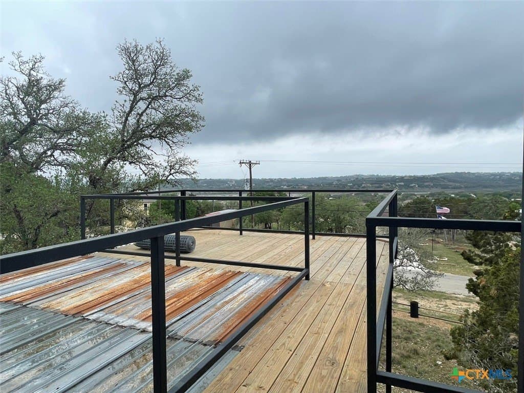0.86 acres in Comal County - photo 15