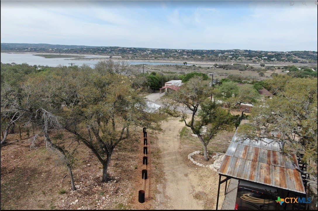 0.86 acres in Comal County - photo 7