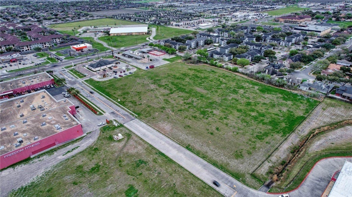5.67 acres in Nueces County - photo 6