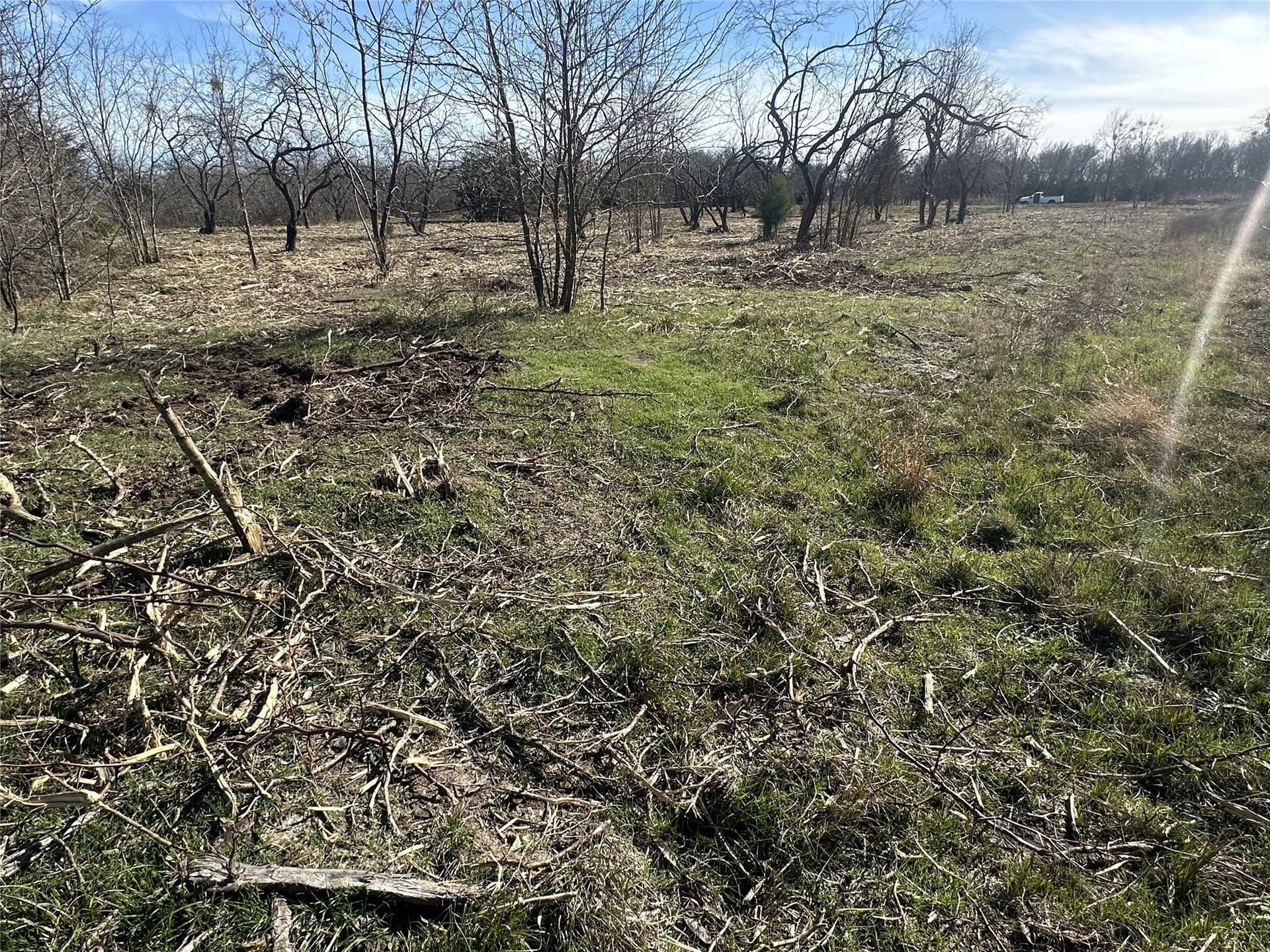 1.6 acres in Kaufman County gallery image 3