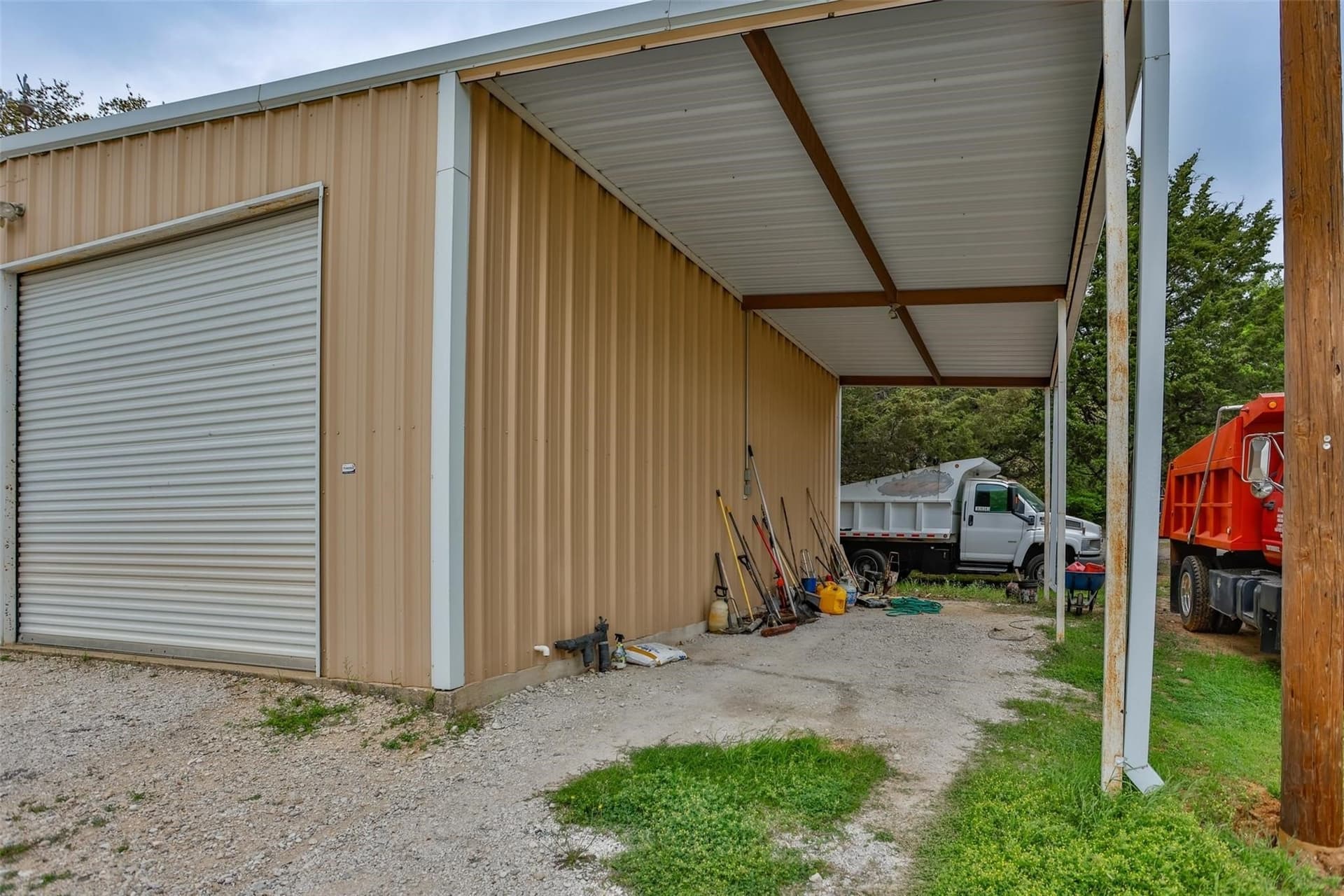 2.98 acres in Cooke County - photo 4