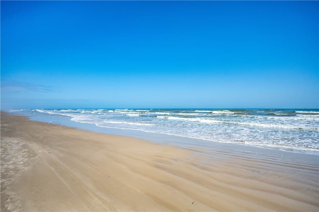 0.79 acres in Nueces County - photo 9