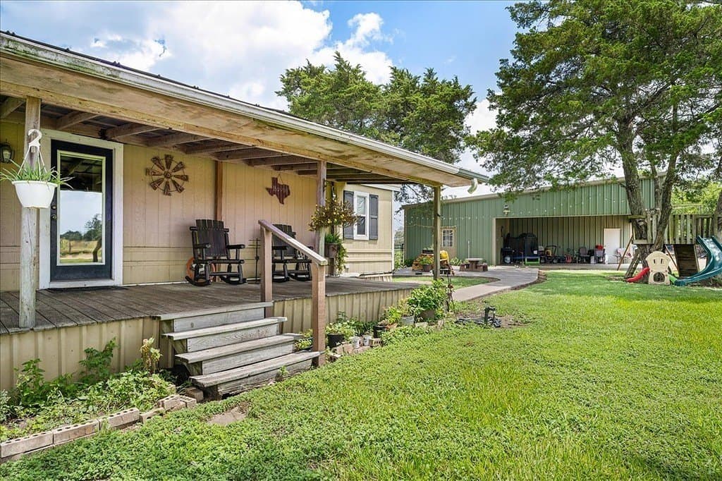 7.75 acres in Fayette County - photo 9