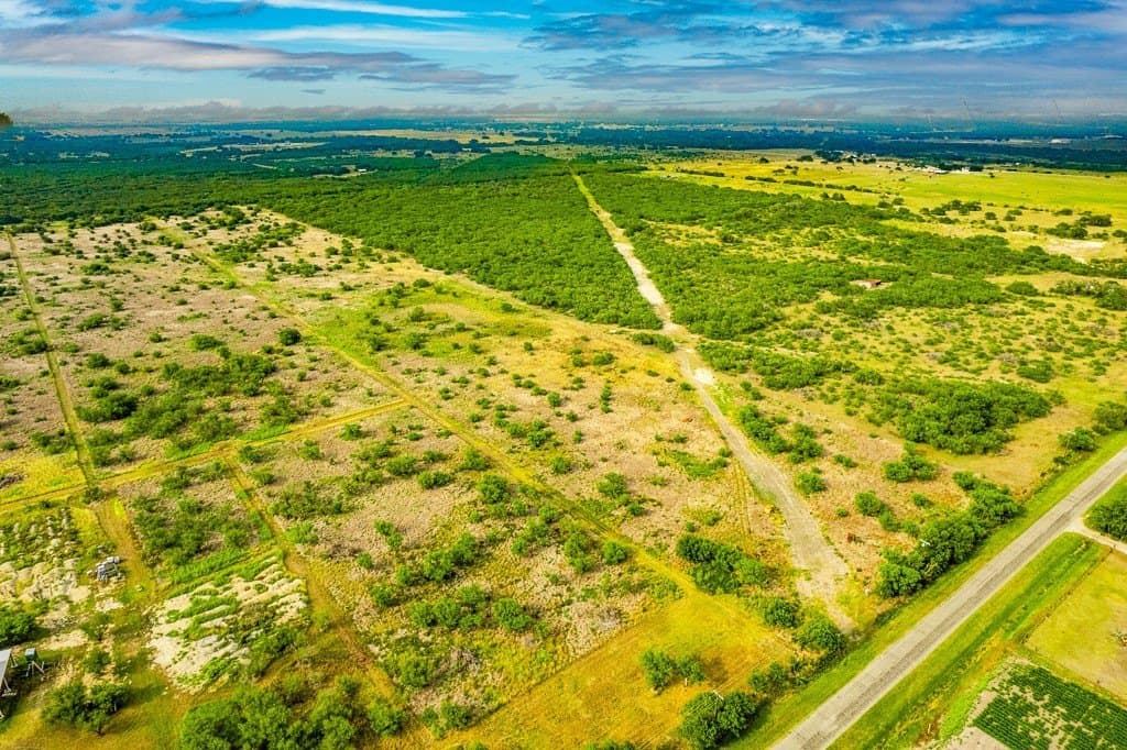 22.11 acres in San Patricio County - photo 15