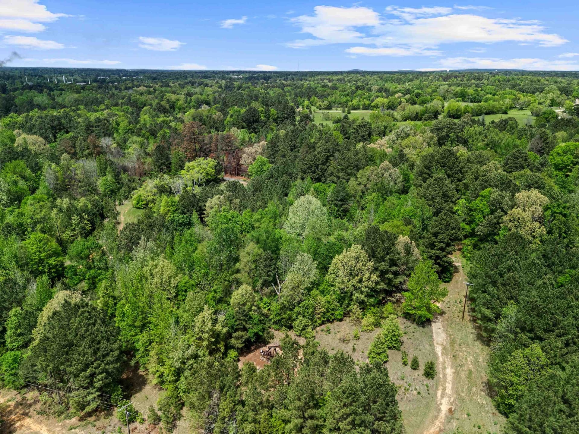 16.99 acres in Gregg County - photo 16