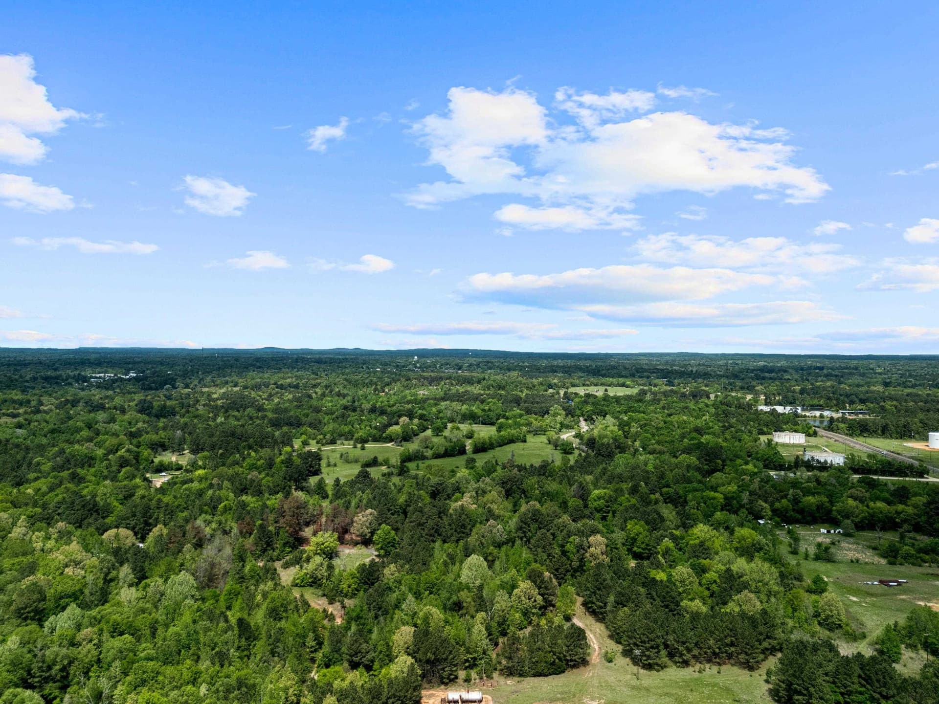 16.99 acres in Gregg County - photo 15