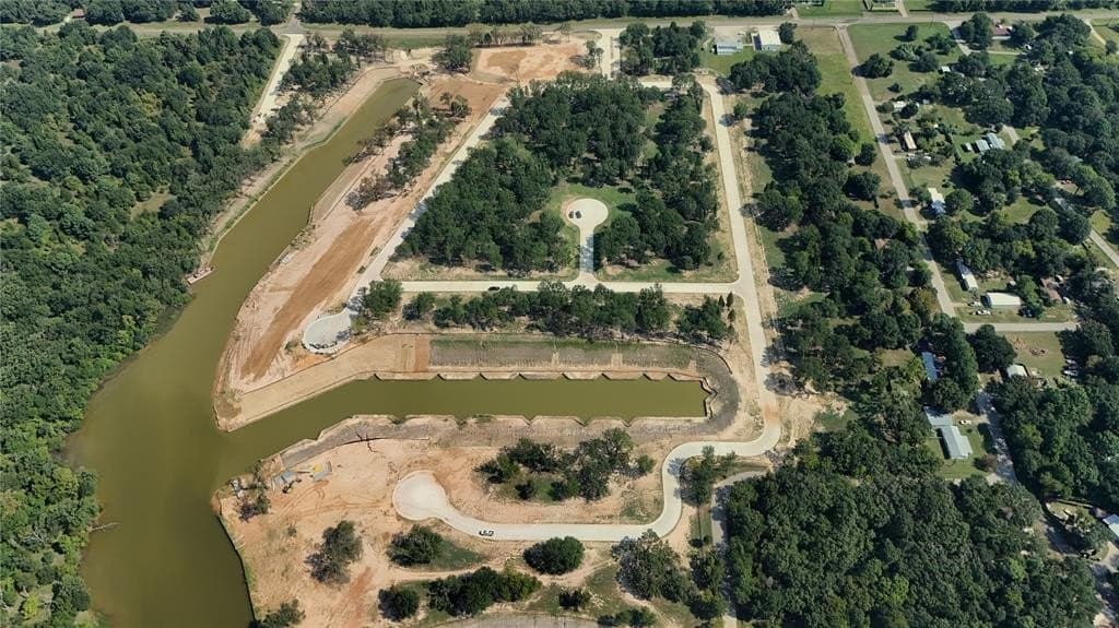 0.38 acres in Henderson County gallery image 2