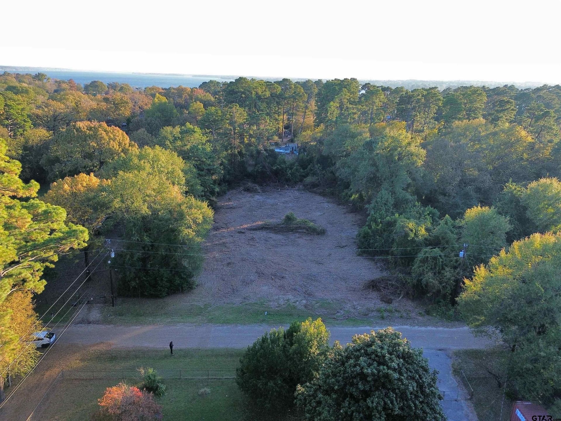 0.9 acres in Henderson County gallery image 2