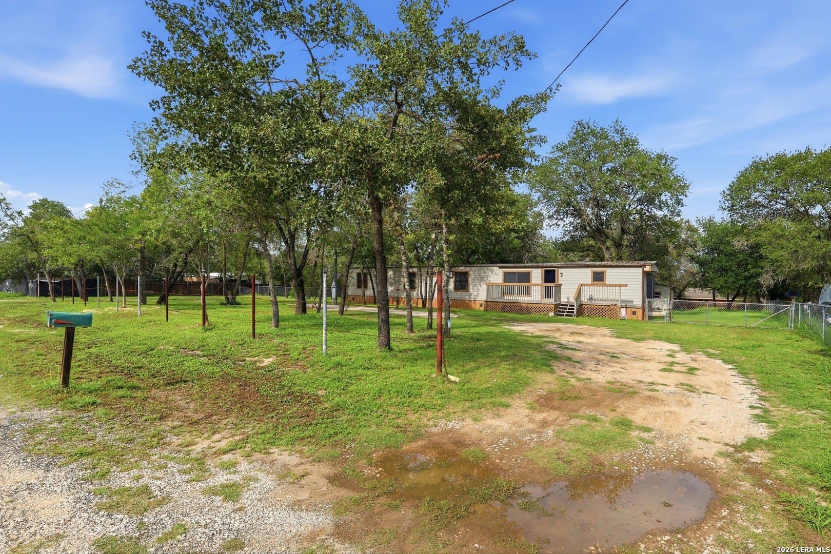 1.04 acres in Bexar County gallery image 4