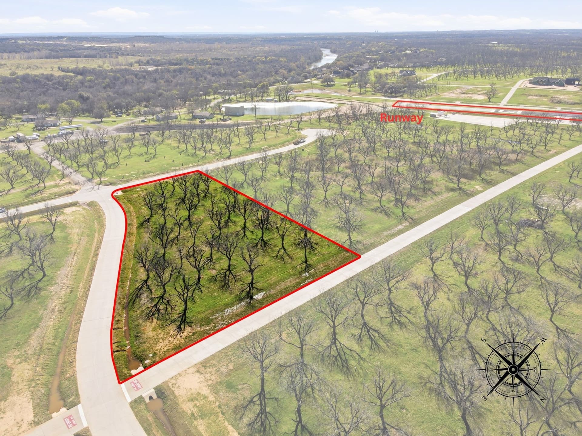 1.61 acres in Hood County