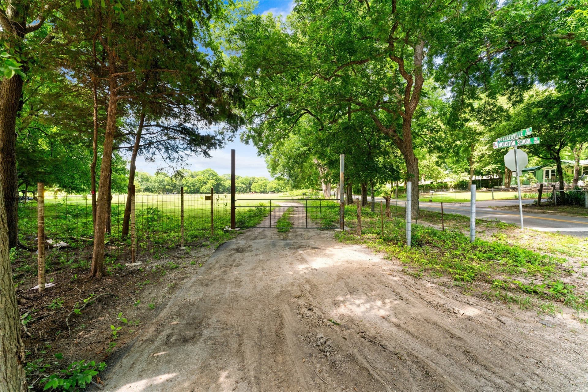 9.98 acres in Dallas County - photo 18