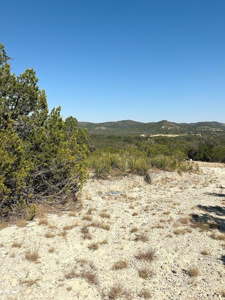 2.72 acres in Real County - photo 18