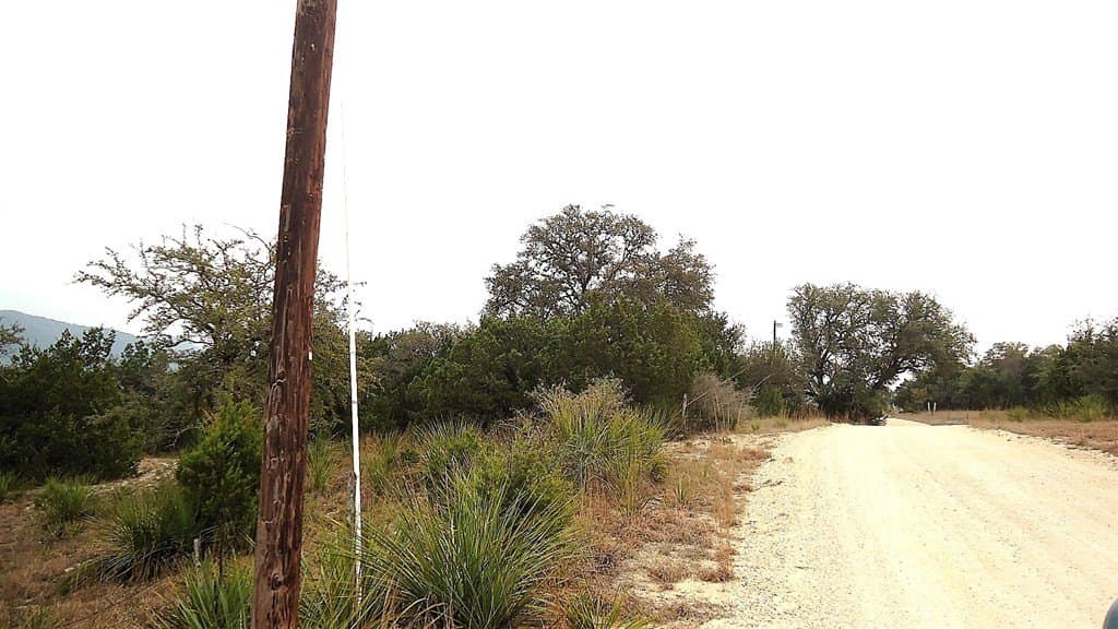 2.72 acres in Real County - photo 14