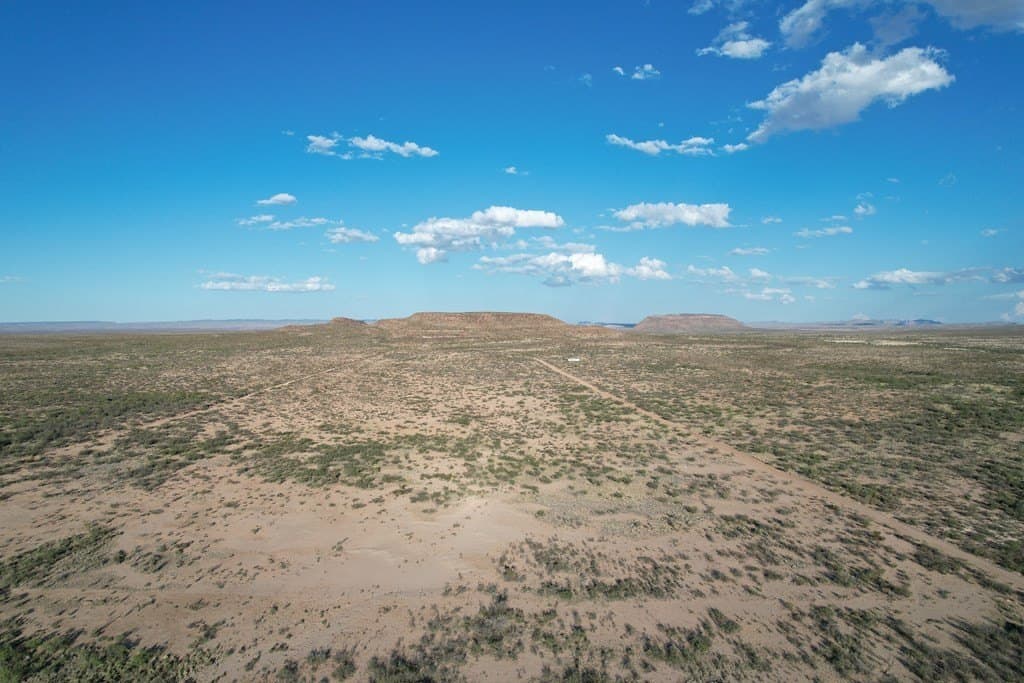 20.01 acres in Hudspeth County - photo 6