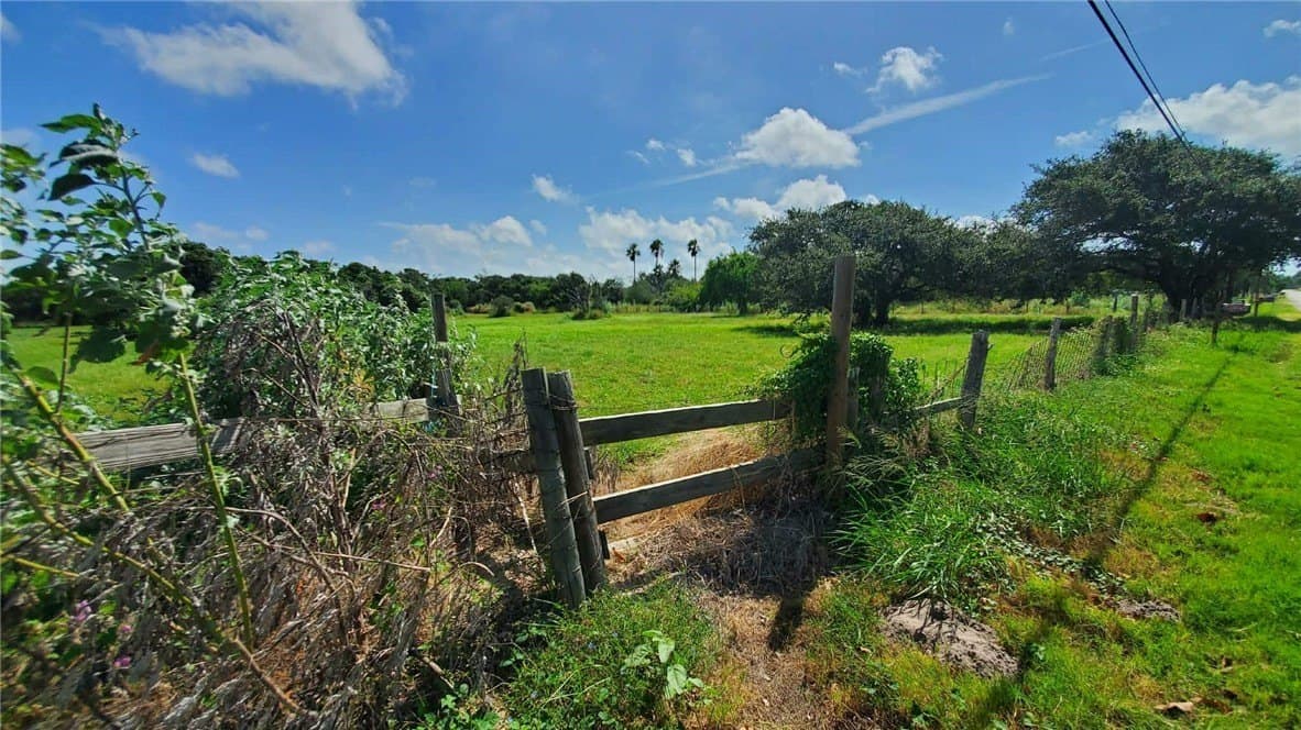 0.68 acres in San Patricio County - photo 5