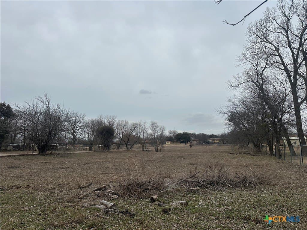 2.75 acres in Bell County gallery image 3