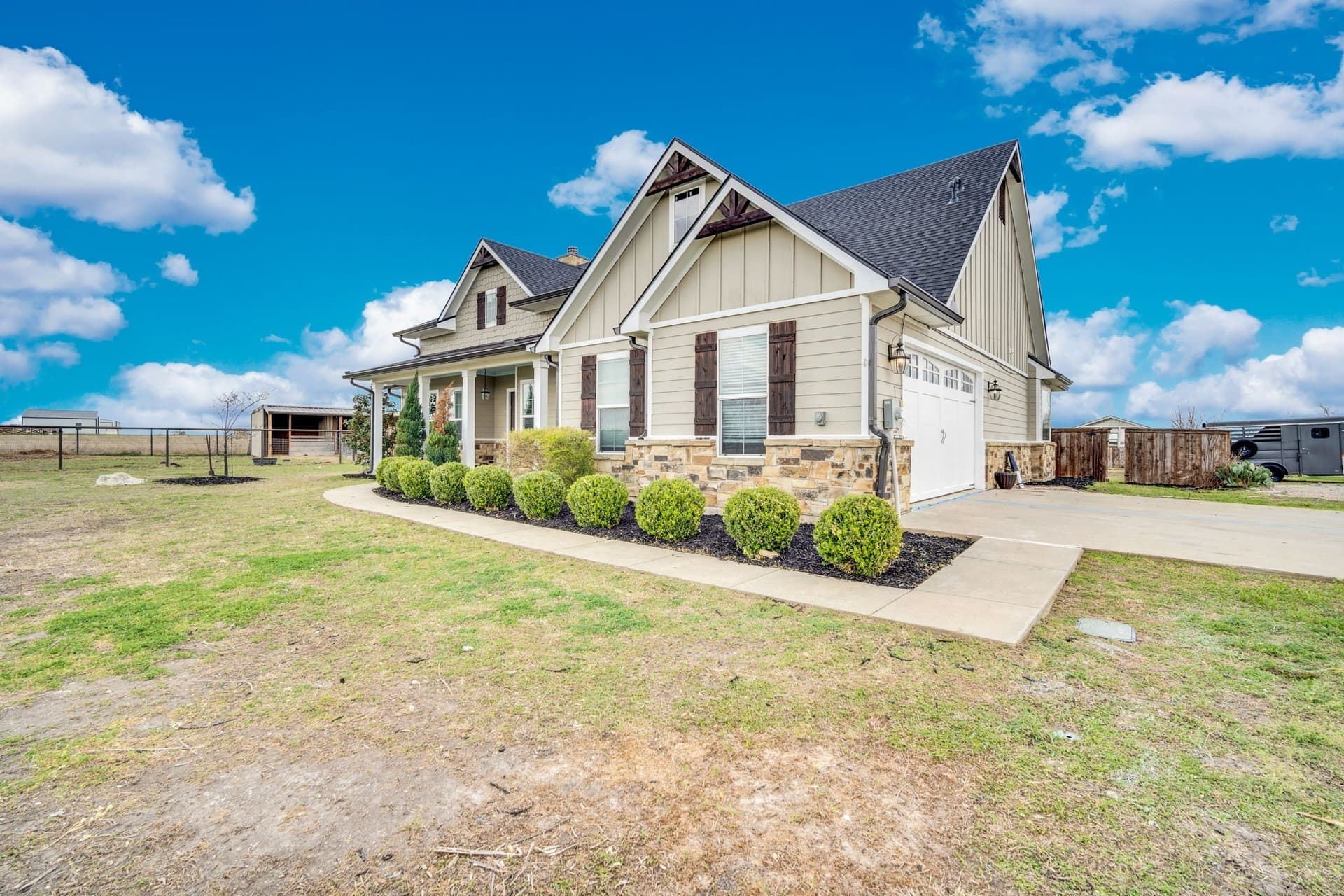 12.65 acres in Ellis County gallery image 2