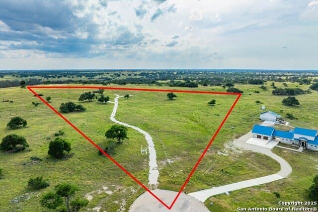 10.06 acres in Gillespie County gallery image 2