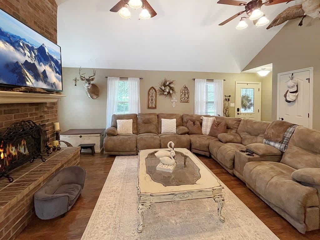 10.9 acres in Texas County gallery image 4