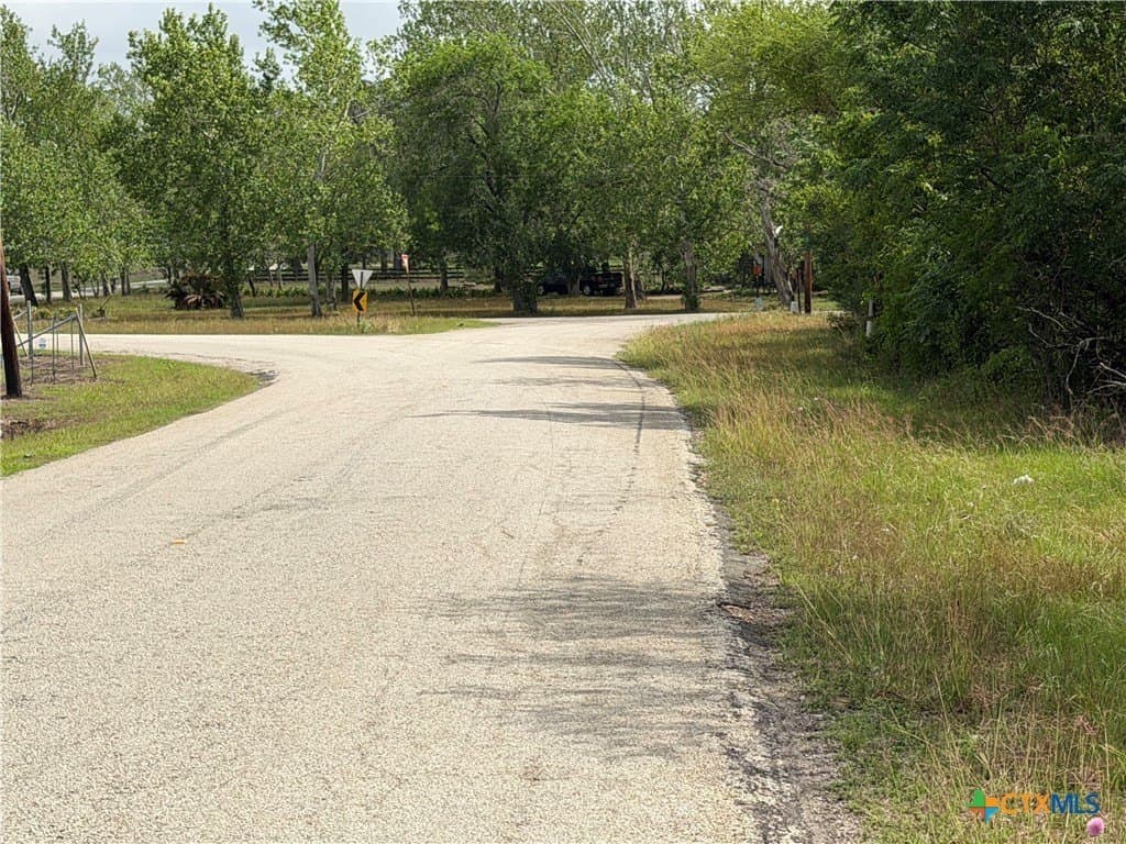 14.04 acres in Victoria County - photo 9