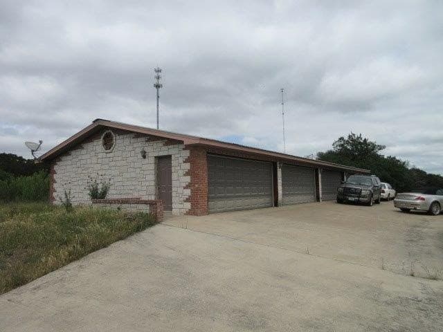 23.44 acres in Kerr County - photo 12