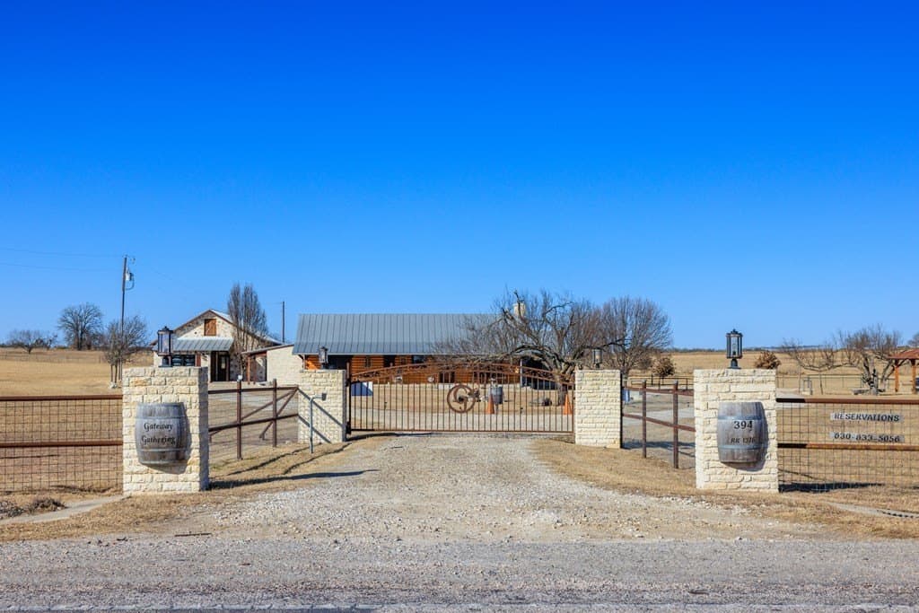 13.86 acres in Gillespie County - photo 6