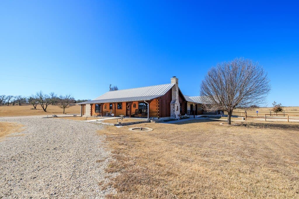13.86 acres in Gillespie County - photo 52