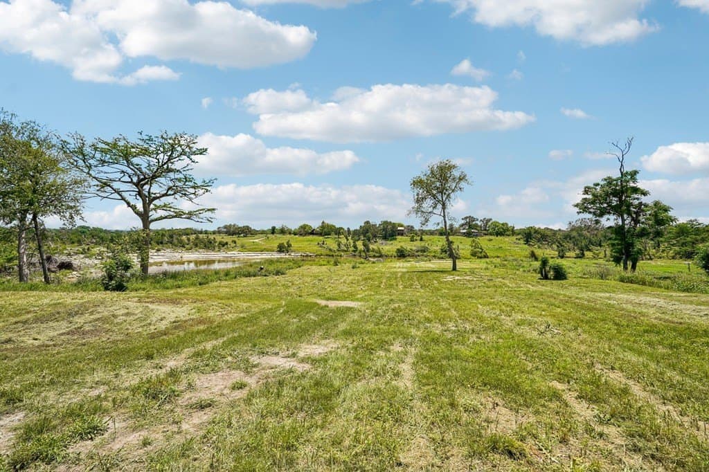 1.98 acres in Kerr County - photo 15