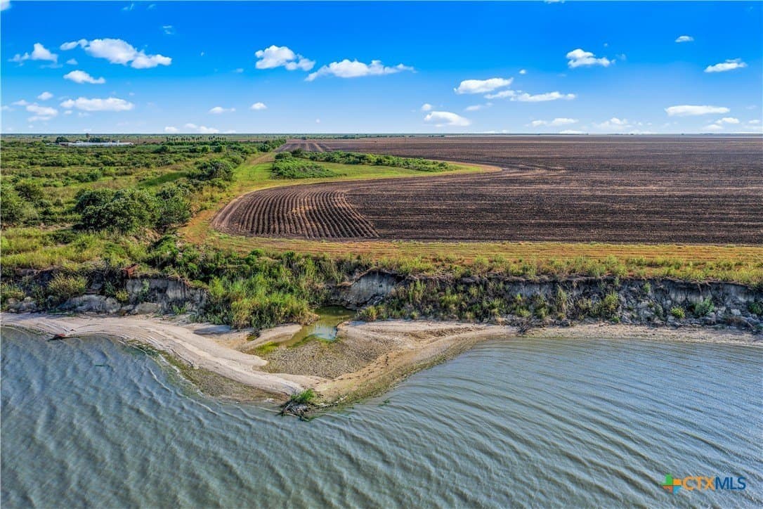 168.53 acres in Refugio County - photo 15