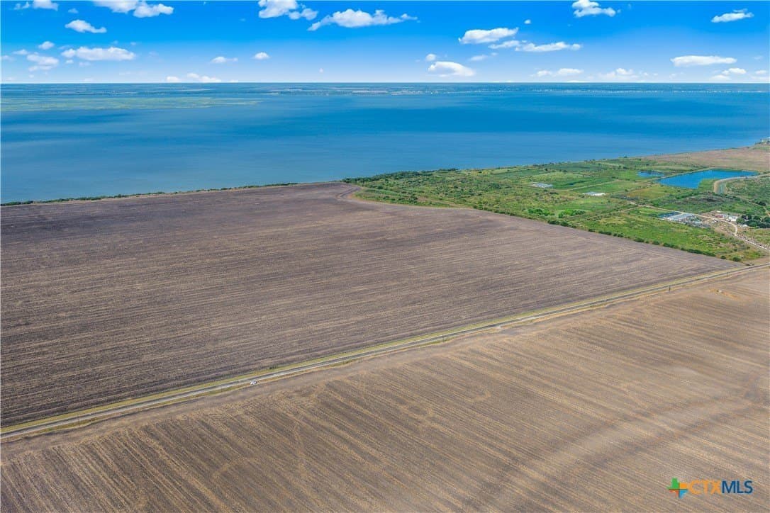 168.53 acres in Refugio County - photo 4