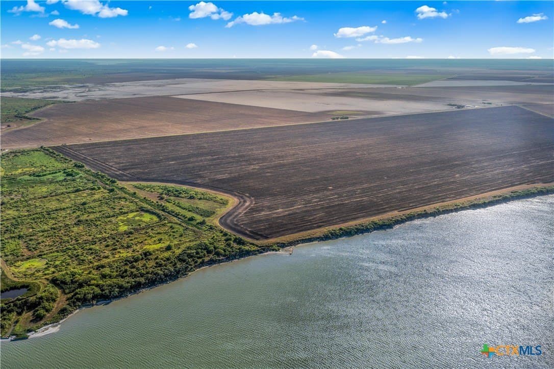 168.53 acres in Refugio County - photo 19