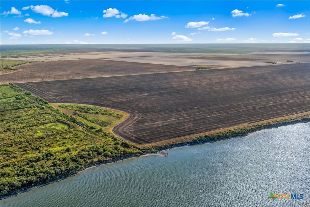 168.53 acres in Refugio County - photo 14
