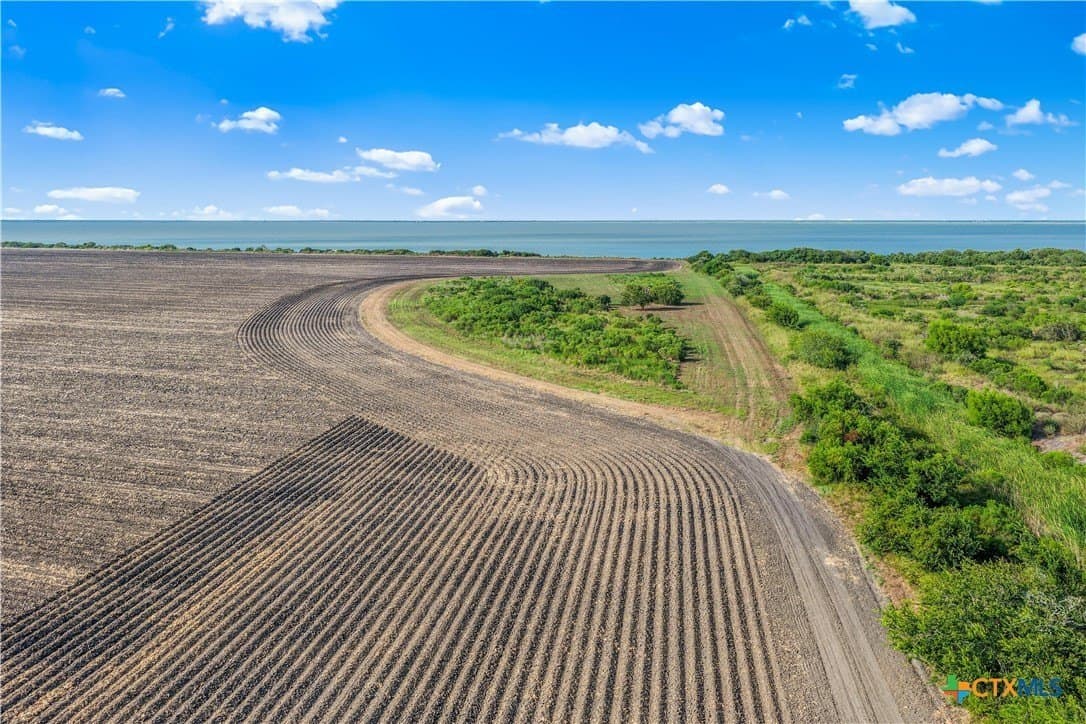 168.53 acres in Refugio County - photo 18