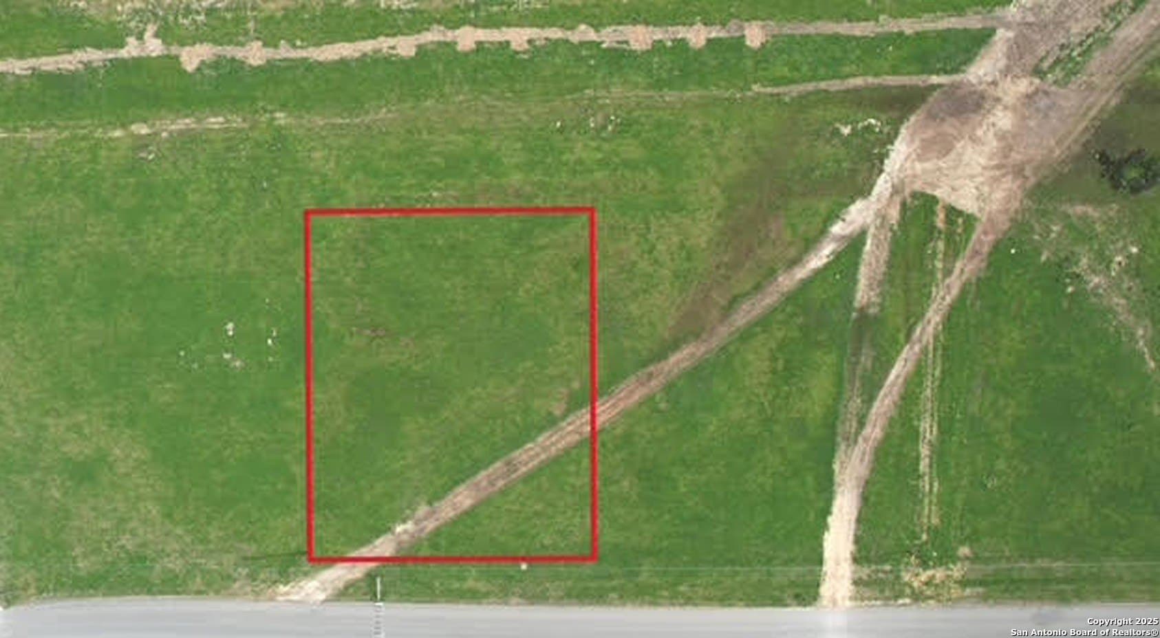 0.45 acres in Bandera County gallery image 3