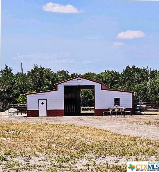 32.36 acres in Comal County - photo 7